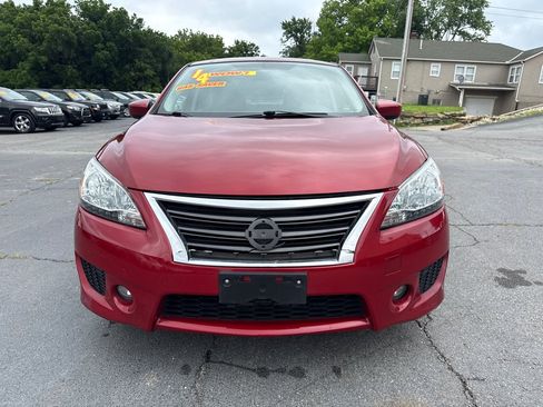 Used 2014 Nissan Sentra SR w/ SR Driver Package FWD image 3