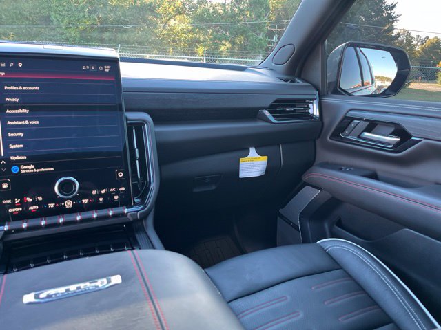Used 2025 GMC Yukon AT4 Ultimate w/ LPO, Floor Liner Package AWD/4WD image 17
