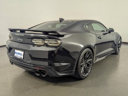Used 2019 Chevrolet Camaro ZL1 image 9