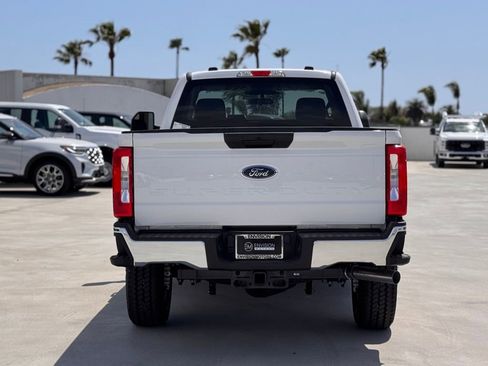 Used 2025 Ford F350 XLT w/ FX4 Off-Road Package AWD/4WD image 11