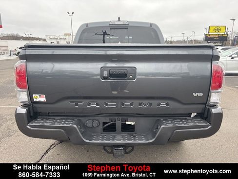 Used 2023 Toyota Tacoma TRD Sport image 6