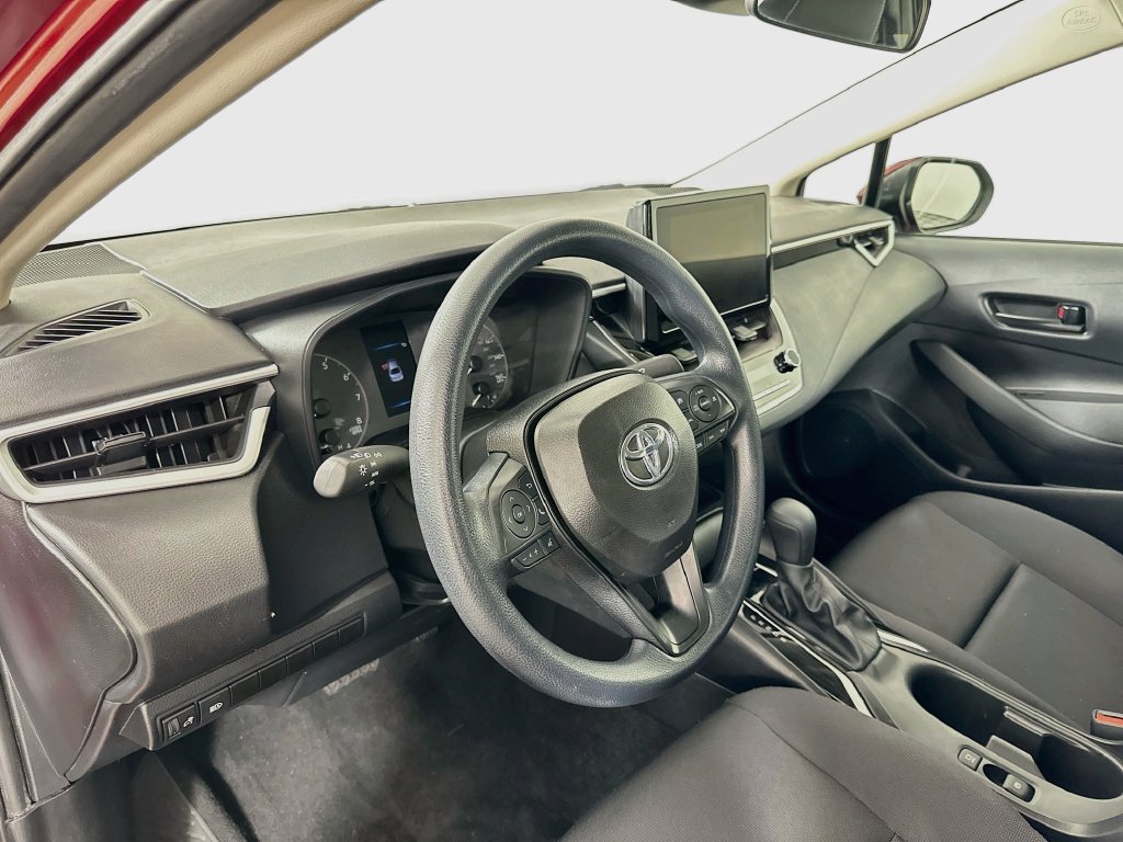 Certified 2025 Toyota Corolla LE FWD image 9
