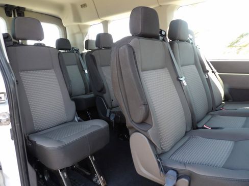 Used 2022 Ford Transit 350 XLT image 32