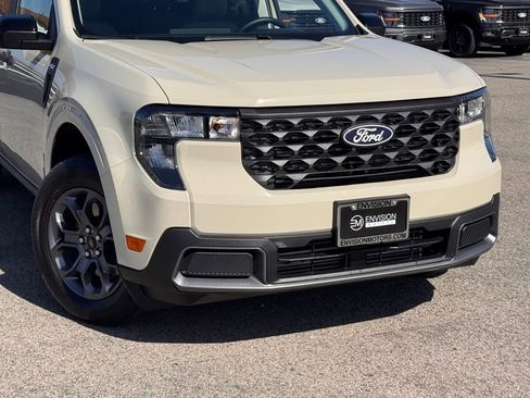 Used 2025 Ford Maverick XLT w/ XLT Luxury Package AWD/4WD image 3