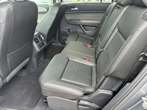 Used 2023 Volkswagen Atlas SEL AWD/4WD image 15