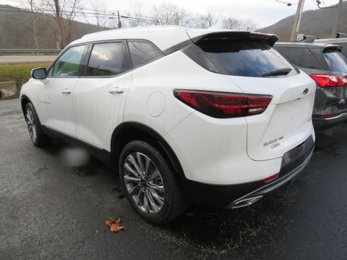 Used 2024 Chevrolet Blazer Premier w/ LPO, Floor Liner Package image 4