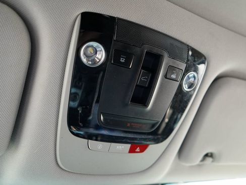 Used 2023 Kia Sorento EX w/ Panoramic Sunroof Package AWD/4WD image 11