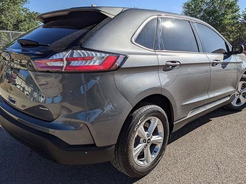 Used 2023 Ford Edge SE AWD/4WD image 3