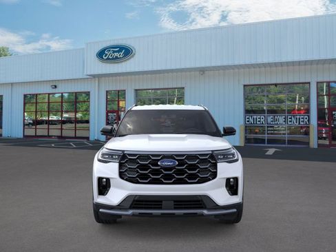 New 2026 Ford Explorer Platinum w/ LUX Leather Package image 6