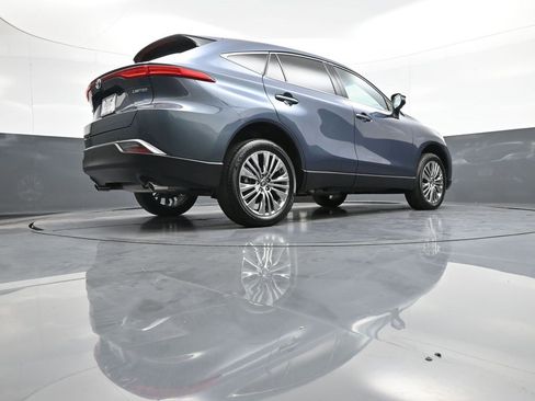 Used 2024 Toyota Venza Limited image 29