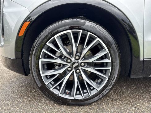 Used 2024 Cadillac XT4 Sport image 9