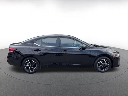 Used 2025 Nissan Sentra SV FWD image 16