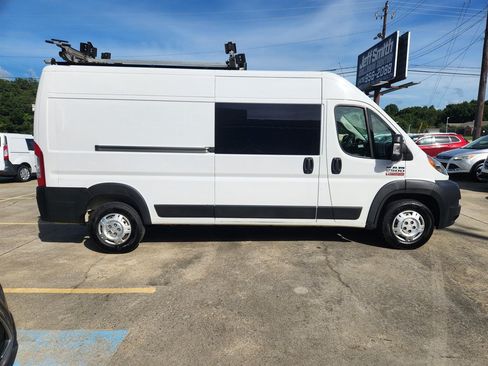 Used 2019 RAM ProMaster 2500 FWD image 1