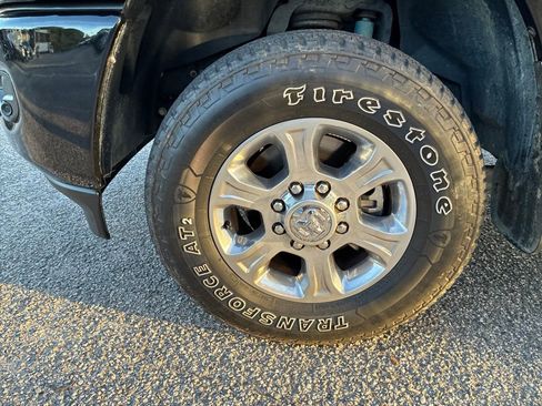 Used 2024 RAM 2500 Big Horn w/ Safety Group AWD/4WD image 10