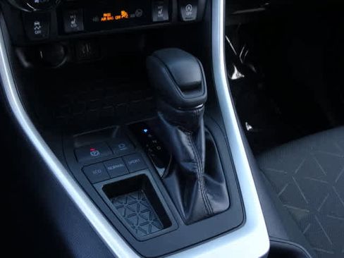 Certified 2024 Toyota RAV4 XLE image 34