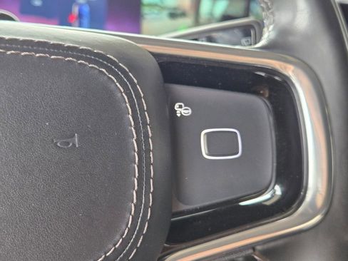 Used 2025 Lincoln Navigator Reserve AWD/4WD image 32