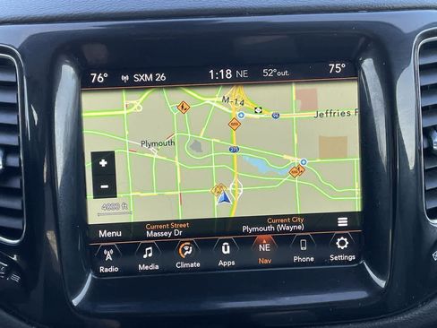 Used 2018 Jeep Compass Limited w/ Navigation Group image 21