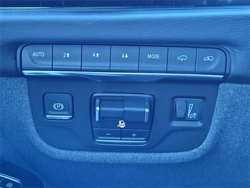 Certified 2025 Cadillac Escalade Sport Platinum w/ LPO, Floor Liner Package image 21