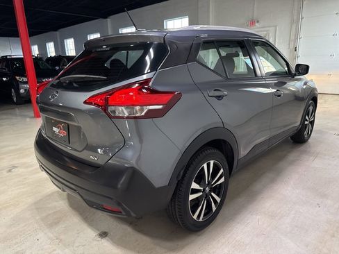 Used 2019 Nissan Kicks SV FWD image 7