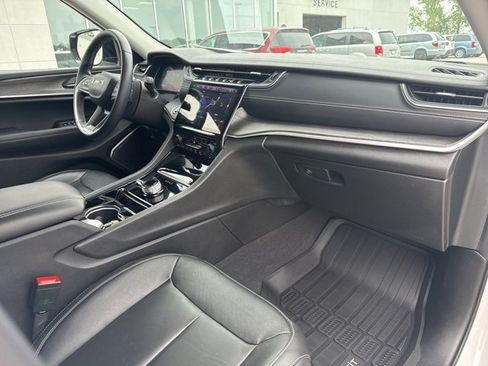 Used 2022 Jeep Grand Cherokee L Limited image 39