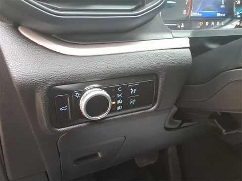 Used 2023 Ford Explorer XLT w/ Class IV Trailer Tow Package image 18