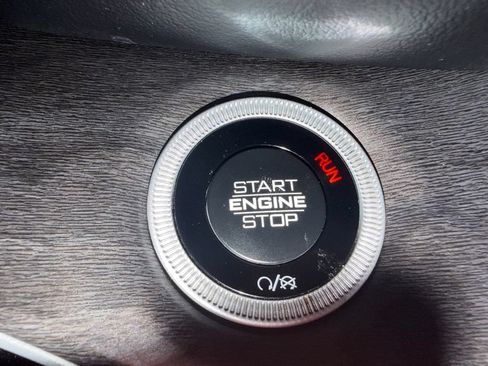 Used 2023 Jeep Grand Cherokee 4WD 4xe image 23