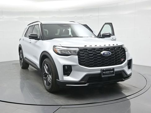 New 2026 Ford Explorer ST w/ Sun And Sound Package image 30