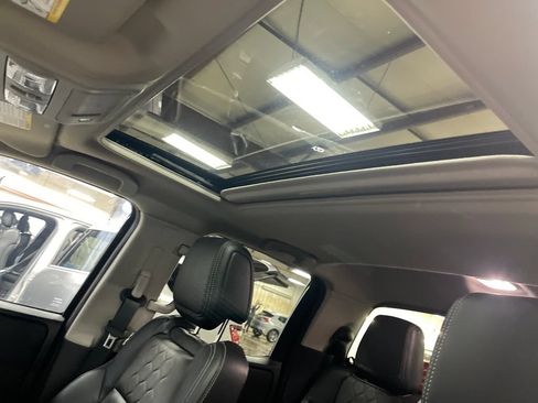 Certified 2025 Nissan Frontier SL AWD/4WD image 16