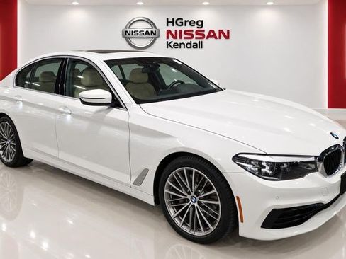 Used 2019 BMW 530i w/ Convenience Package RWD image 4