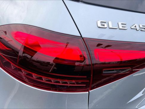 Certified 2025 Mercedes-Benz GLE 450 4MATIC image 24
