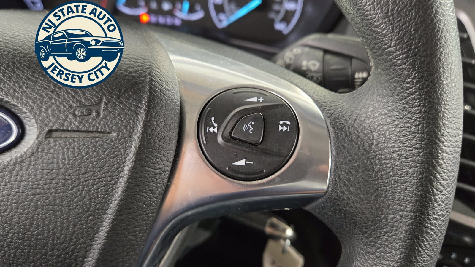Used 2023 Ford Transit Connect XLT FWD image 13