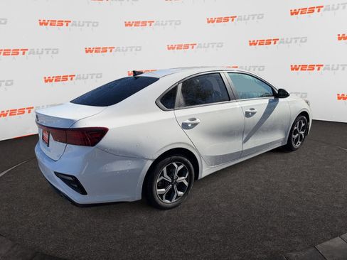 Used 2020 Kia Forte LXS FWD image 5