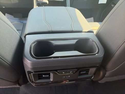 New 2026 GMC Sierra 1500 AT4 w/ AT4 Premium Package AWD/4WD image 13