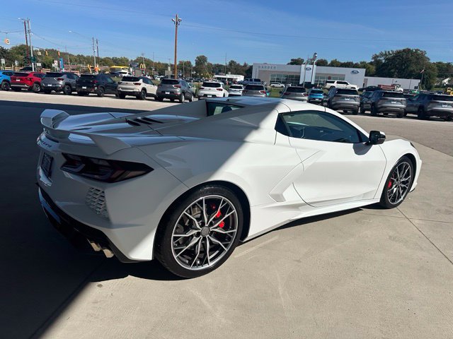 Used 2024 Chevrolet Corvette Stingray Premium Conv w/ Z51 Performance Package RWD image 5