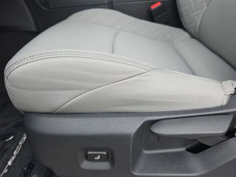 Used 2025 Toyota Tacoma SR5 image 28