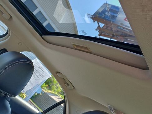 Used 2012 Ford Fusion SEL FWD image 16