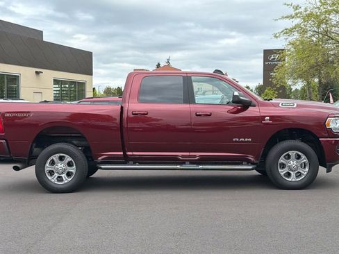 Used 2020 RAM 2500 Big Horn w/ Level 2 Equipment Group AWD/4WD image 3
