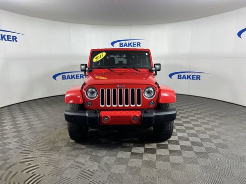 Used 2017 Jeep Wrangler Sahara w/ Dual Top Group image 3