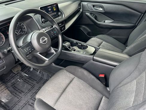 Used 2024 Nissan Rogue SV FWD image 9