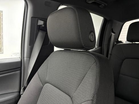 New 2026 GMC Canyon Elevation w/ Convenience Package RWD image 38