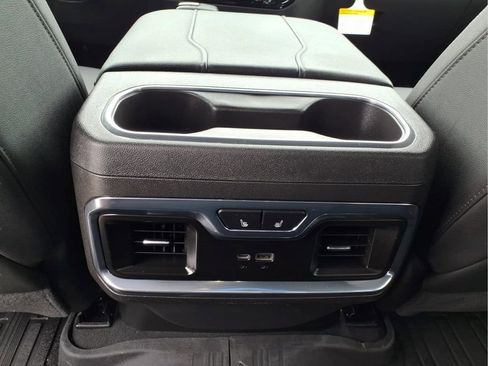Used 2025 GMC Sierra 1500 SLT RWD image 16