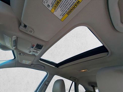 Used 2016 Subaru Outback 2.5i Limited image 14