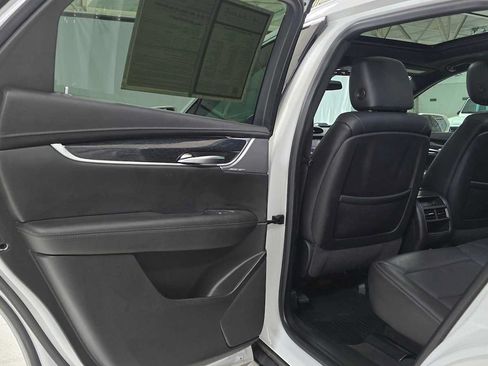 Used 2020 Cadillac XT5 Premium Luxury FWD image 15
