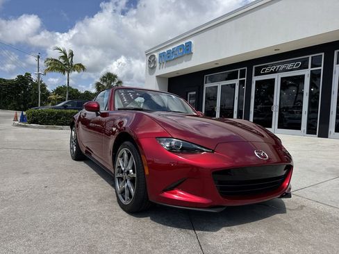 Used 2023 MAZDA MX-5 Miata RF Grand Touring RWD image 30