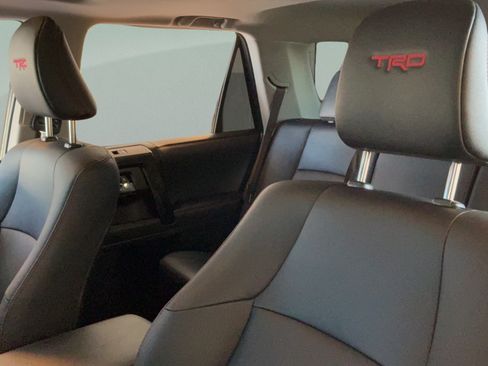 Used 2023 Toyota 4Runner TRD Off-Road Premium w/ Moonroof Package AWD/4WD image 31