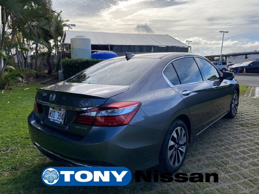 Used 2017 Honda Accord Hybrid Sedan image 7