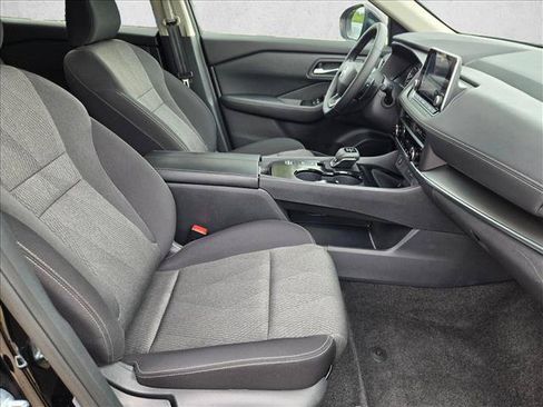 Used 2026 Nissan Rogue SV FWD image 19