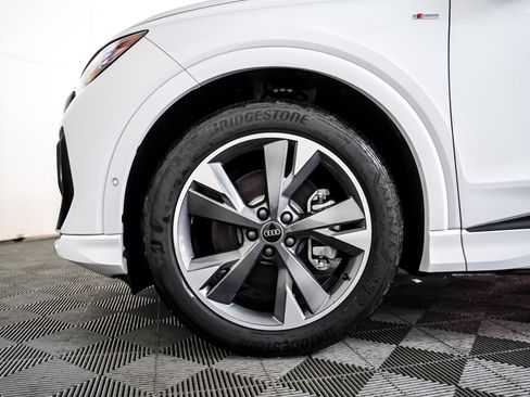 Used 2024 Audi Q4 e-tron Prestige w/ Black Optic Package image 4