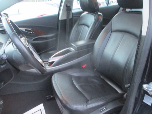 Used 2011 Buick LaCrosse CXL image 6