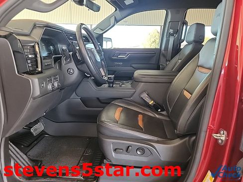 Used 2024 GMC Sierra 1500 AT4 w/ Technology Package image 2